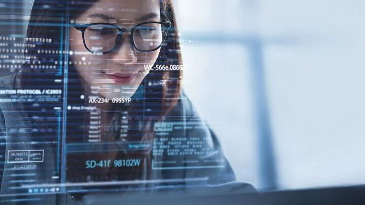 پژوهش تازه نشان می‌دهد چت جی پی تی هوش انسان را بیش از حد برآورد می‌کند