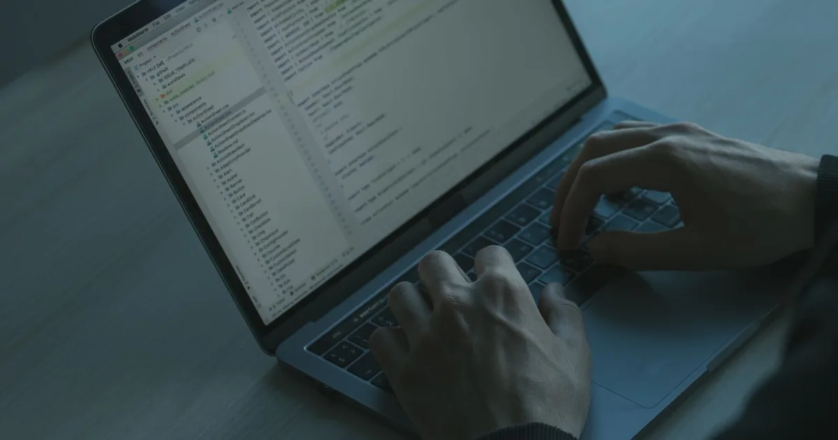 چرا برنامه‌نویس ایرانی نمی‌تواند مستقیم اکانت Claude Code بخرد — و راه‌حلش چیست